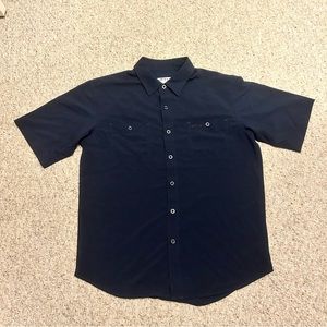 Orvis Shirt Mens Medium Blue Short Sleeve Button Up Outdoor Fishing Leather Logo